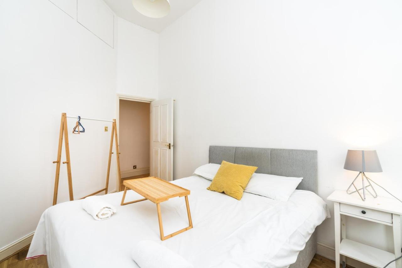 Spacious 2 Bedroom / Gloucester Road / Kensington لندن المظهر الخارجي الصورة